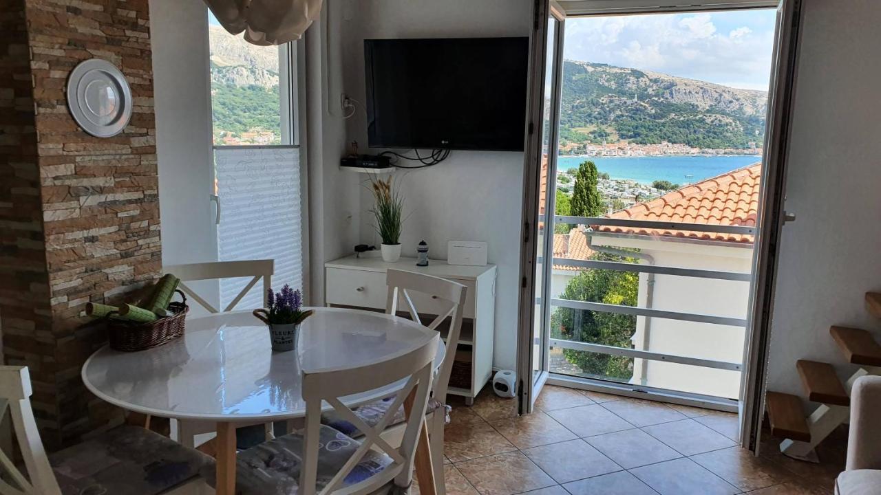 Apartment Helmut With Sea View Baška Extérieur photo